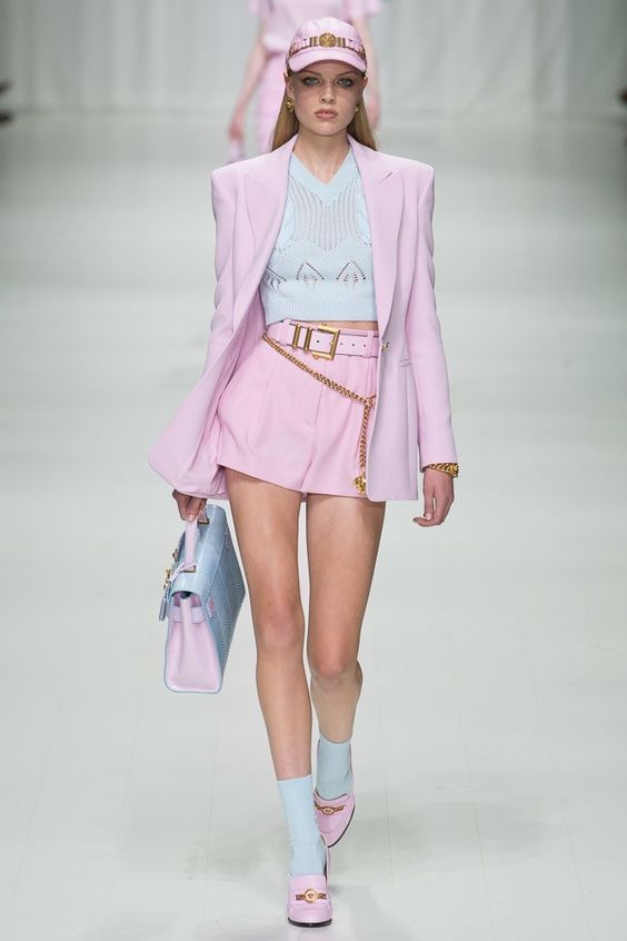 Rosa, colore moda primavera 2018 versace