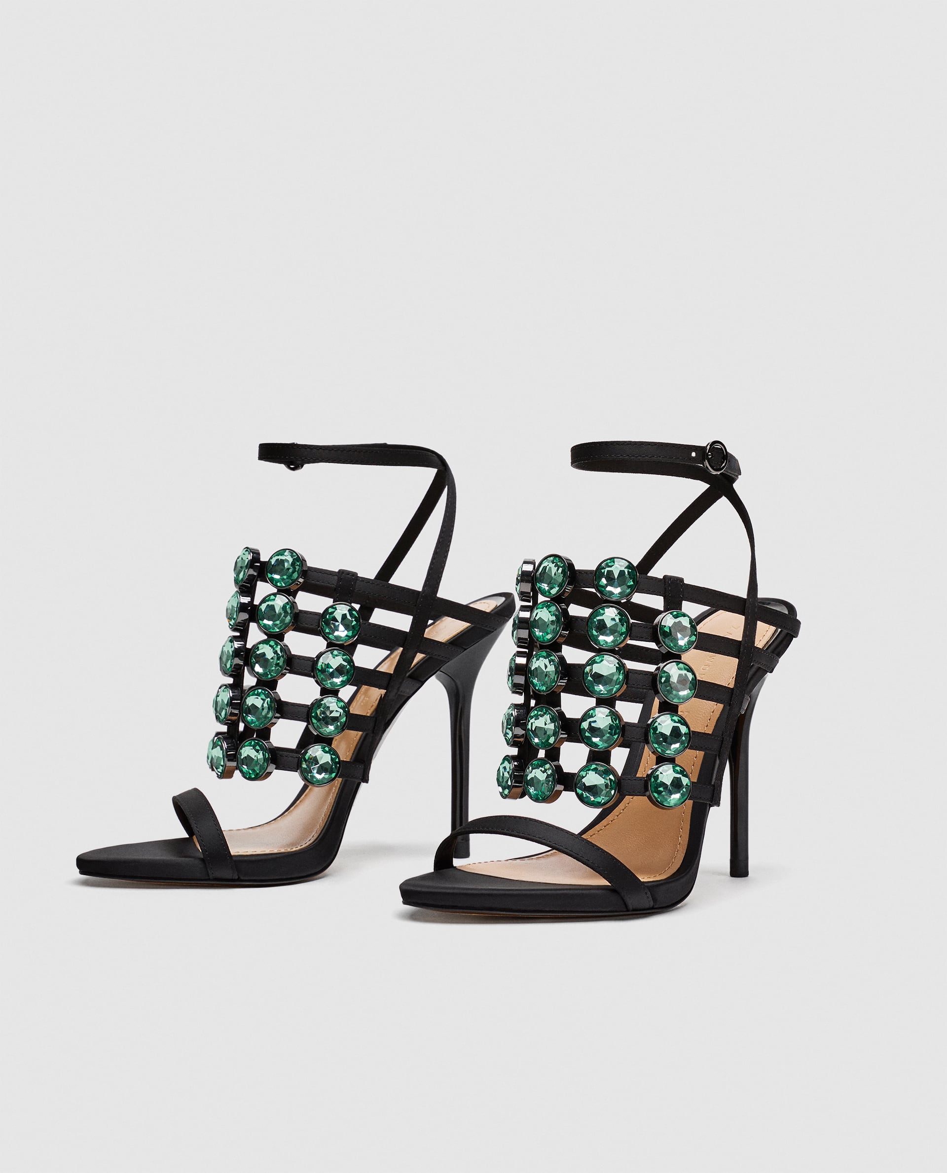 Sandali gioiello Zara con tacco da 79,95 EUR a 49,99 EUR