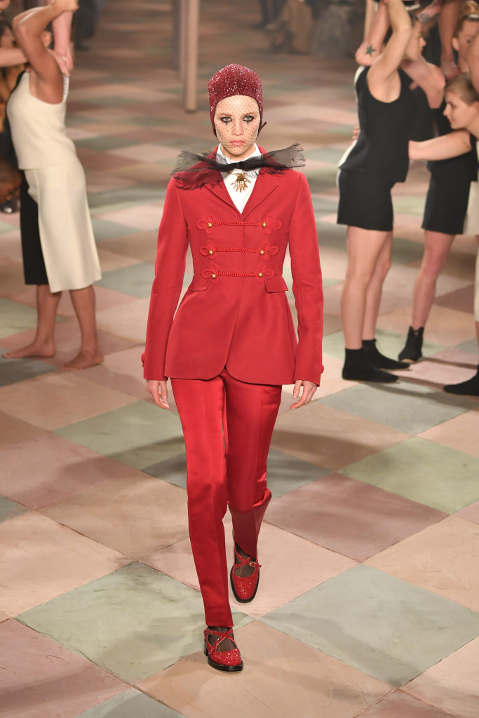 Tailleur pantalone rosso Dior
