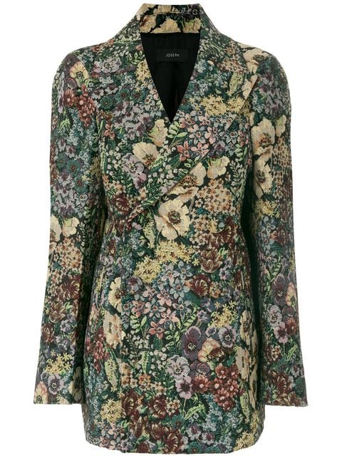 Lo stile vintage della moda tapestry di tendenza in questo inverno [FOTO]