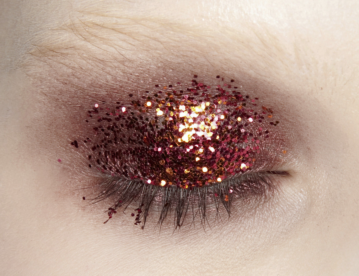 Trucco occhi brillantini rame