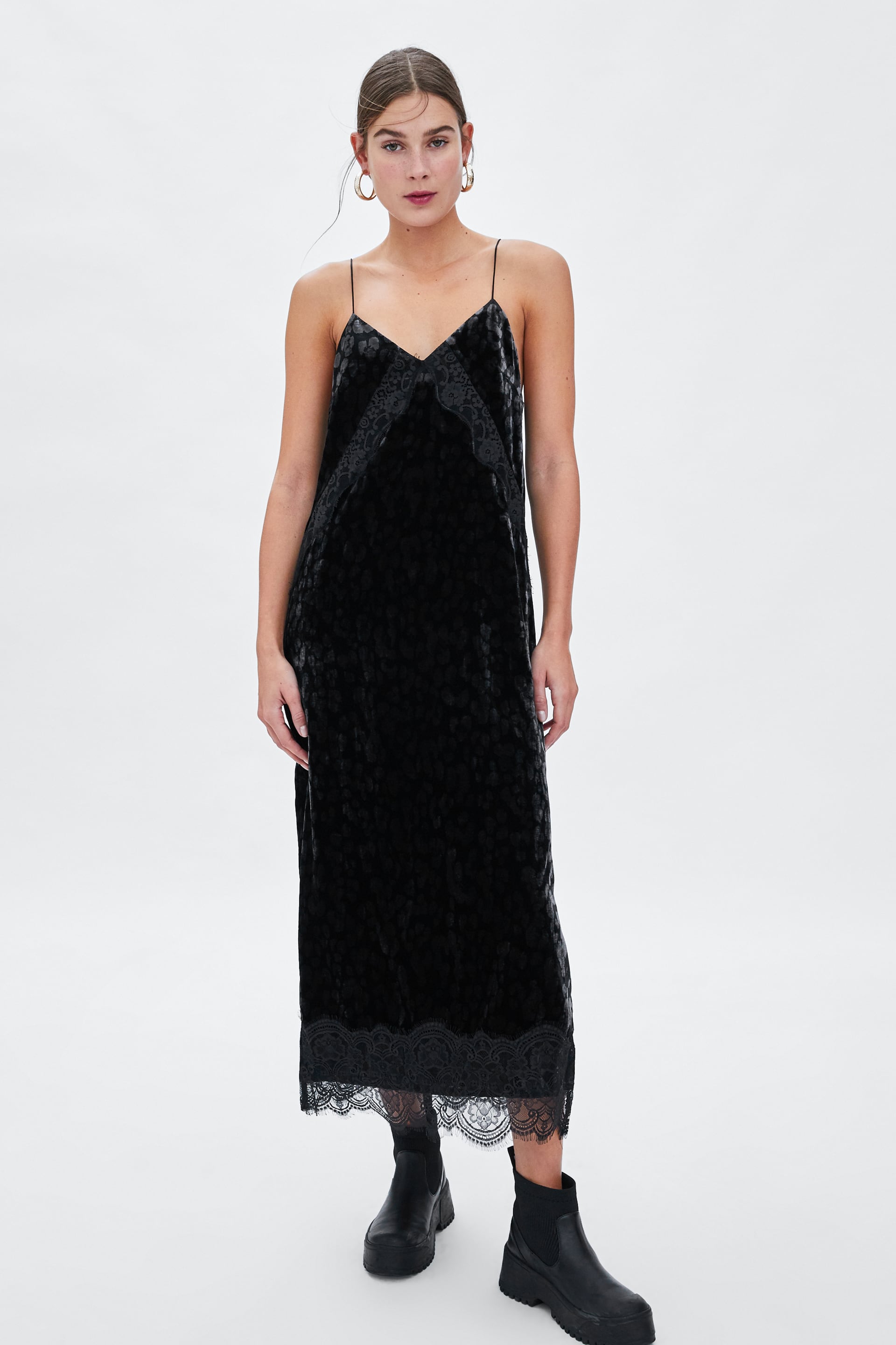 Vestito in velluto stile lingerie Zara tendenze inverno 2019