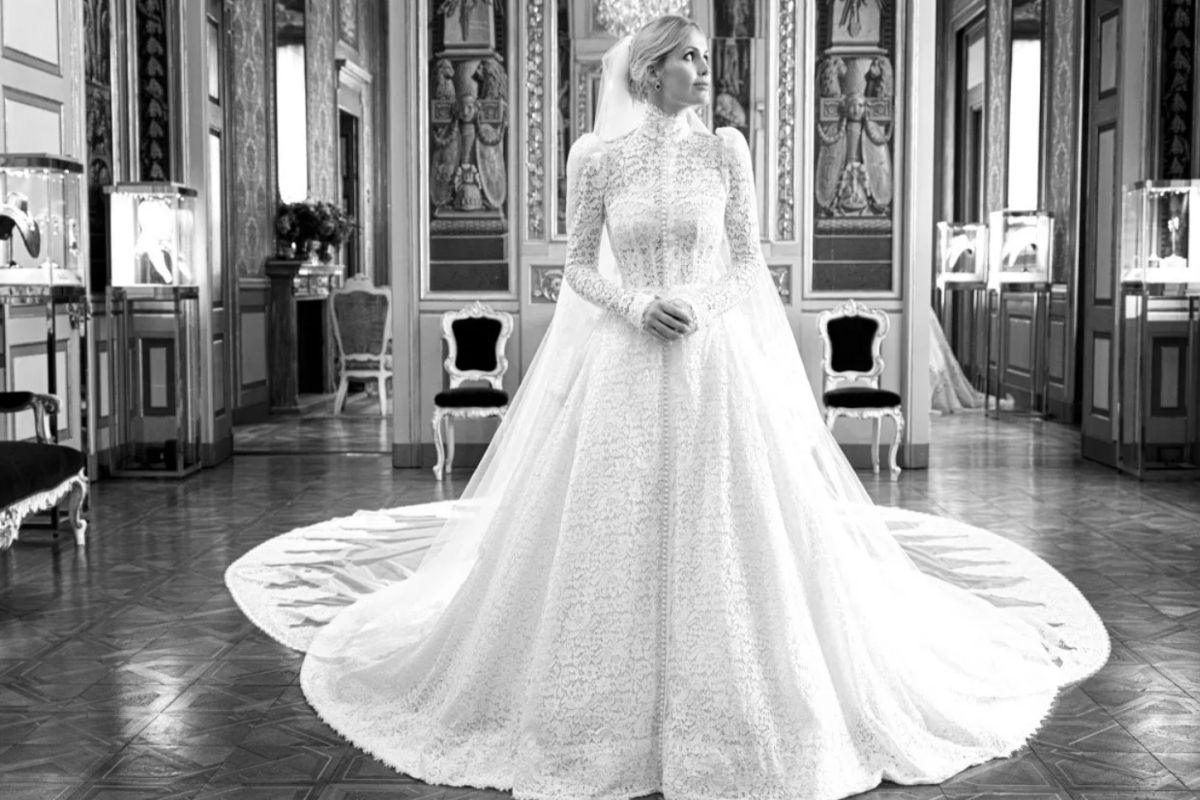 L’abito da sposa di Kitty Spencer è un sogno targato D&G