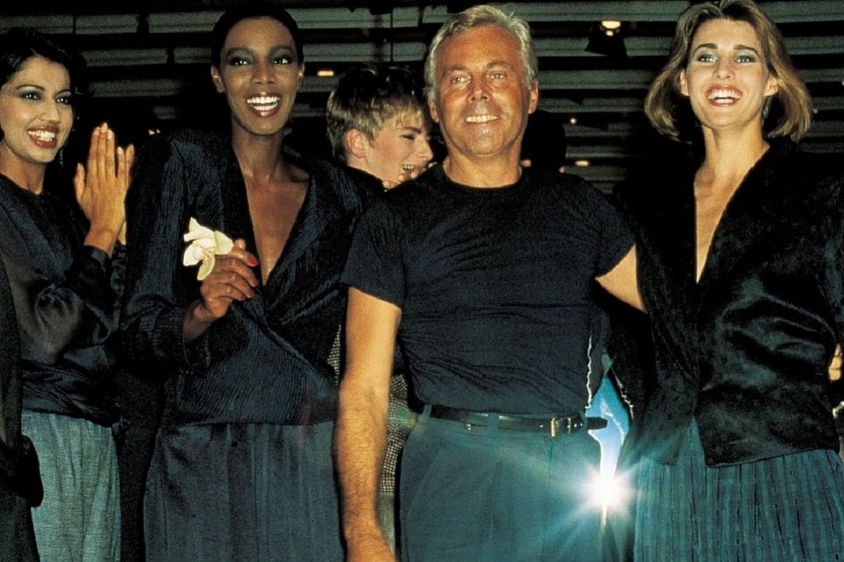 Giorgio Armani torna a sfilare in presenza: ecco le date
