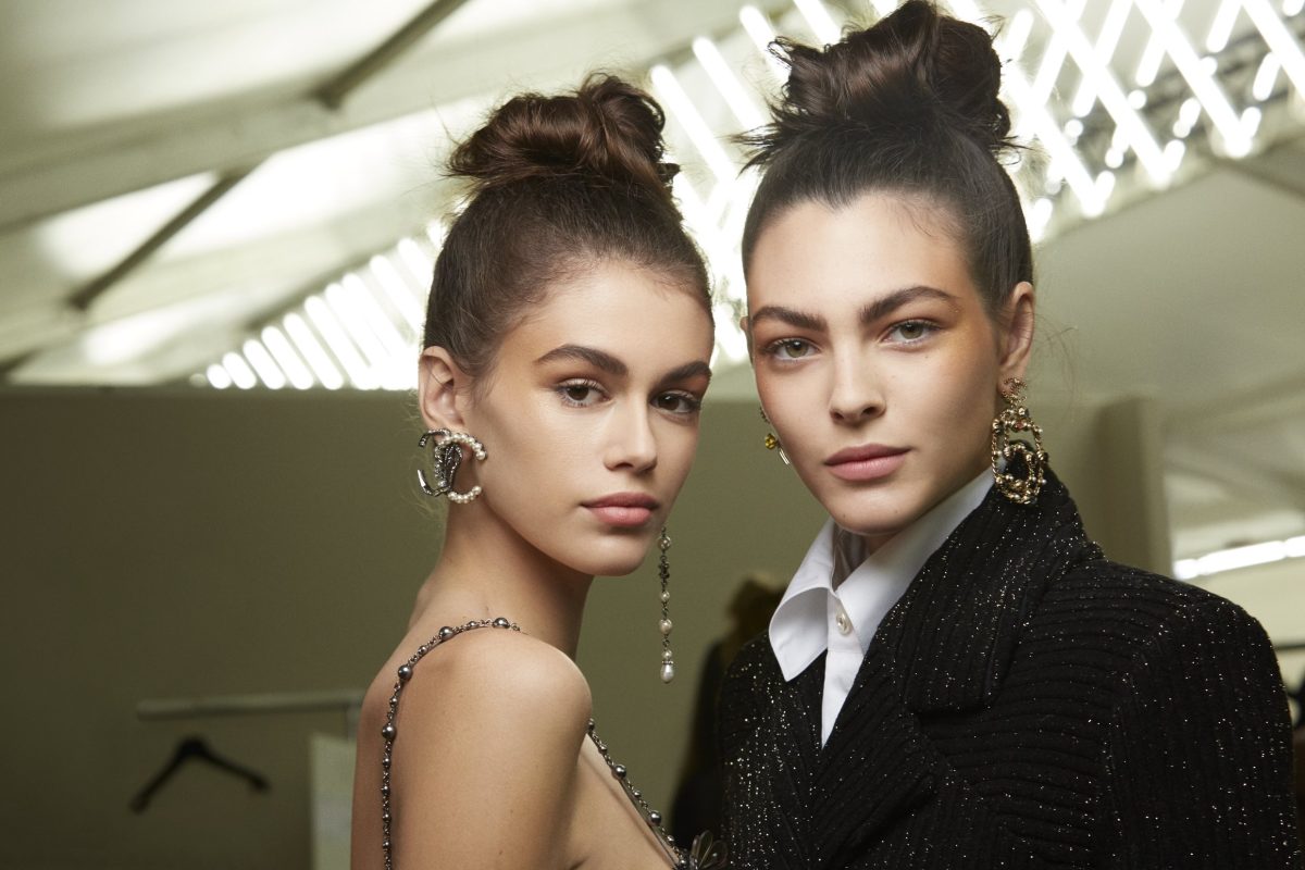 Da Parigi le tendenze capelli e make up direttamente dal backstage di Chanel