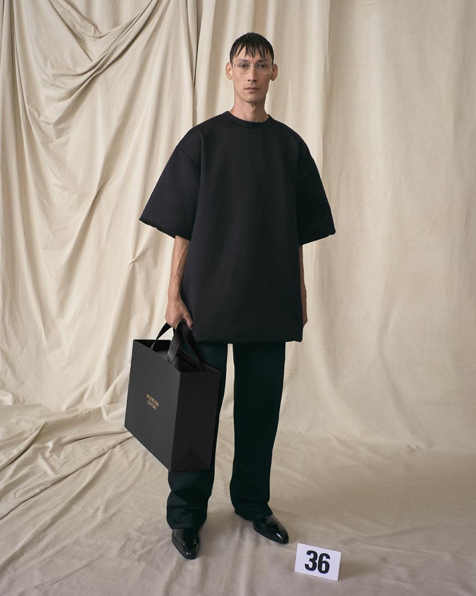 balenciaga haute couture uomo vestito nero