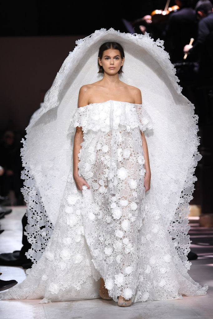 Givenchy : Runway Paris Fashion Week Haute Couture Spring/Summer 2020