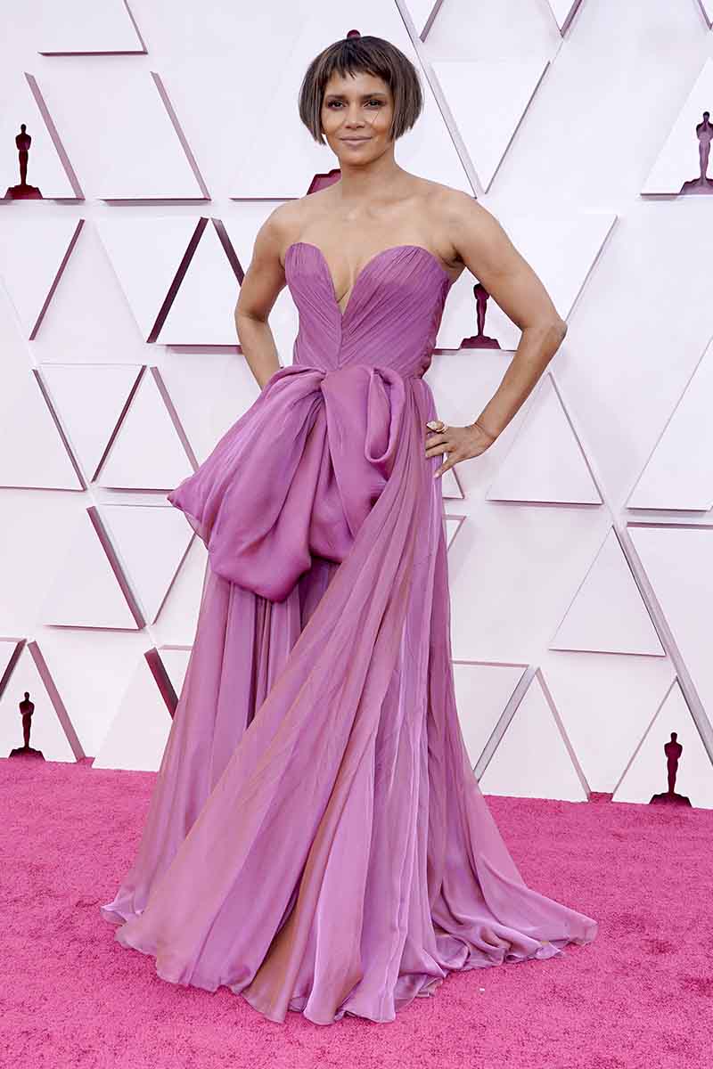 halle barry dolce e gabbana oscar
