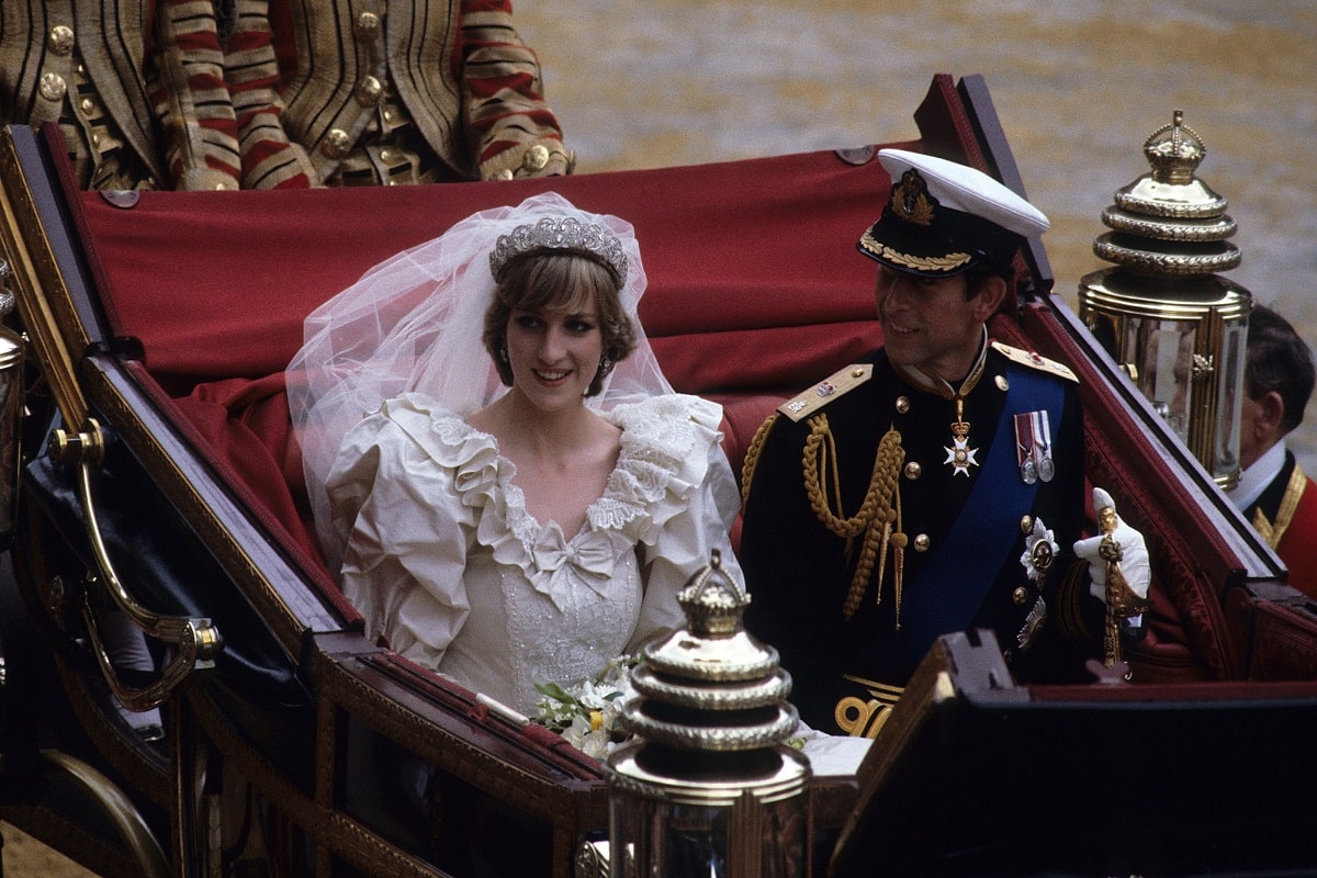 L’abito da sposa di Lady Diana torna a farci sognare nell’estate 2021
