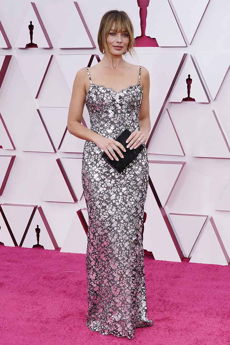 margot robbie abito chanel oscar