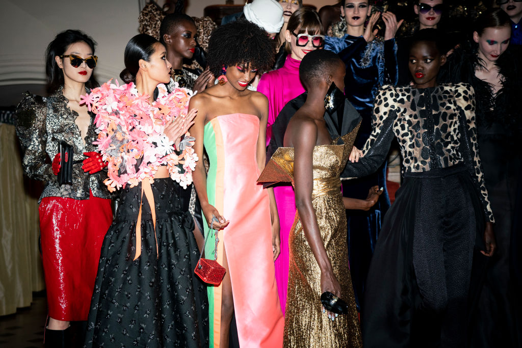 Parigi Haute Couture 2020 ridisegna le regole della moda