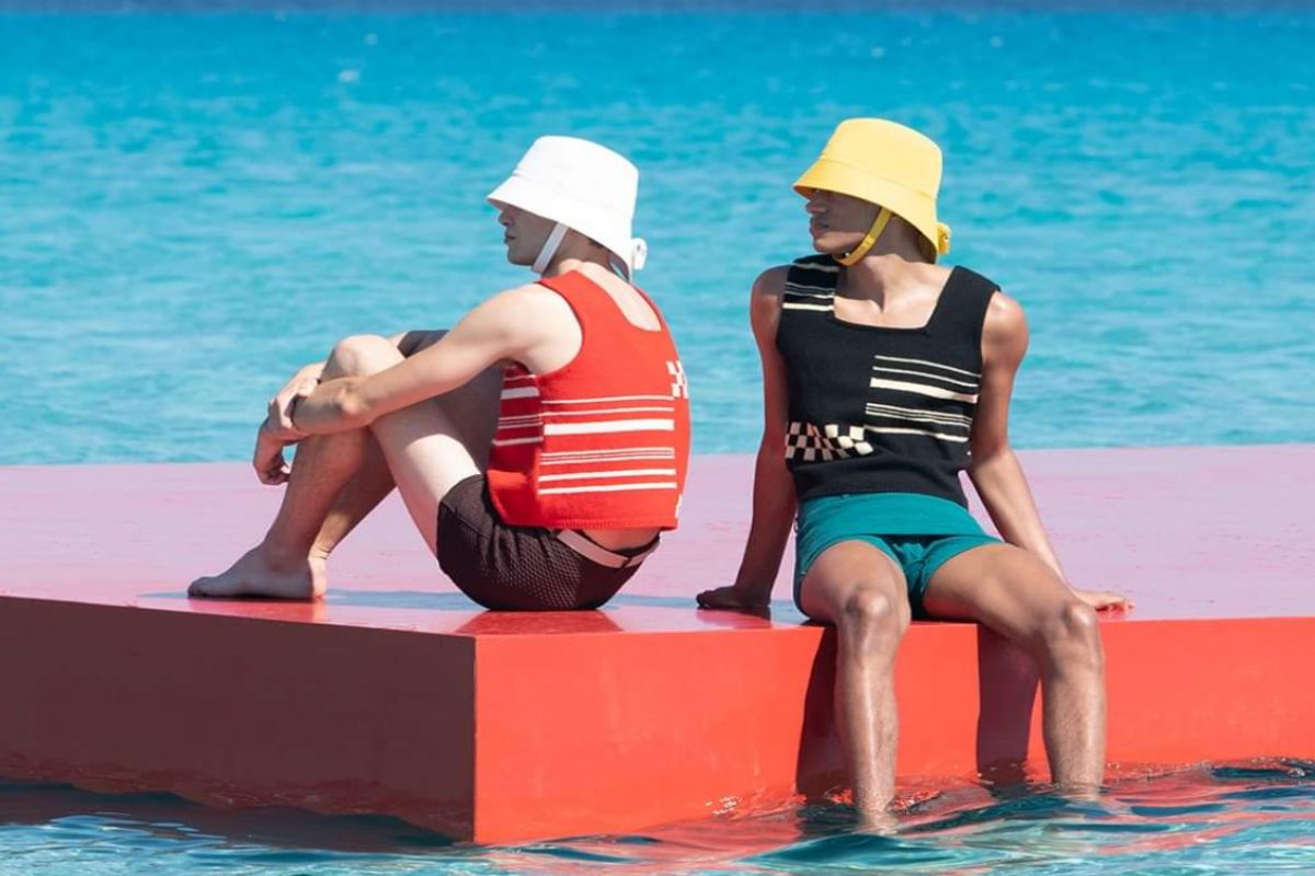 Prada: il mare della Sardegna protagonista della sfilata uomo