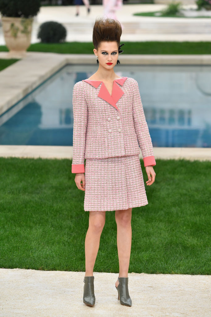 Chanel : Runway Paris Fashion Week Haute Couture Spring Summer 2019