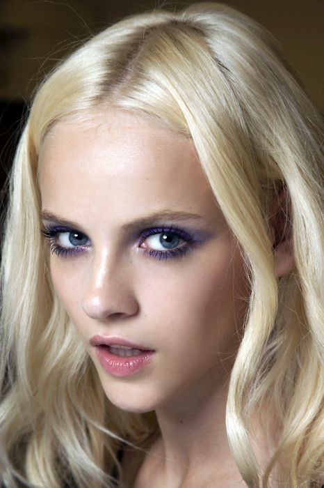 trucco viola occhi azzurri