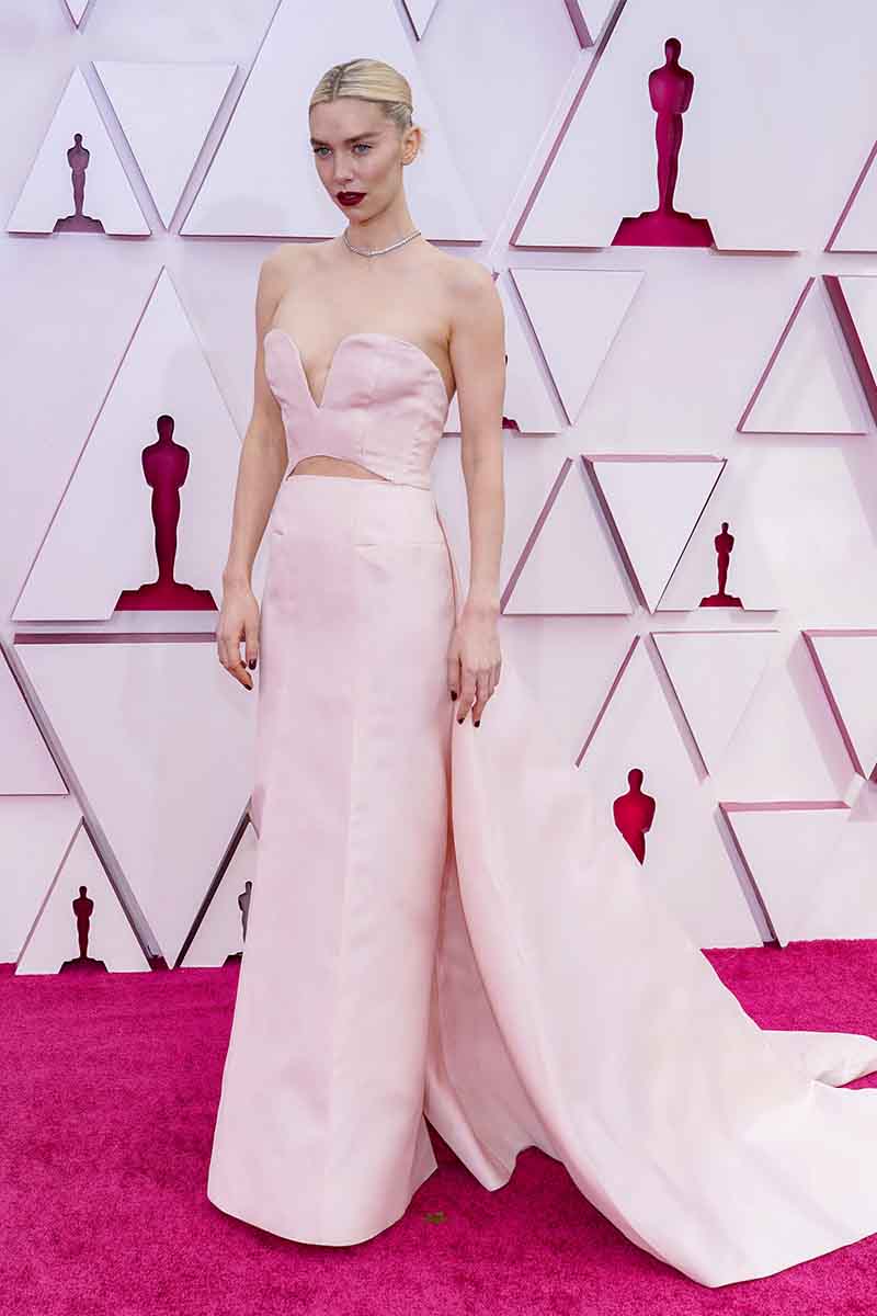 vanessa kirby gucci oscar