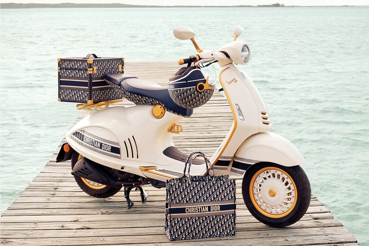 Vespa 946 Christian Dior: una limited edition super chic per un’estate nel nome della libertà